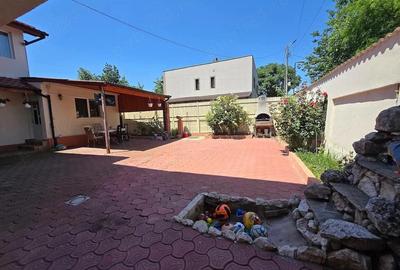 Casă cu 6 camere cu Teren 222 Mp în Dobroești