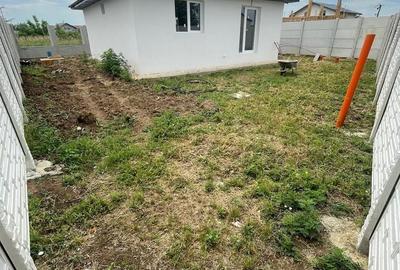 Casă cu 3 camere în Vârteju