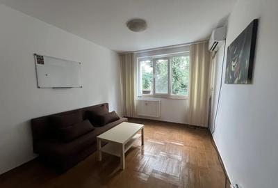 Apartament cu 2 camere semidecomandat în Ozana