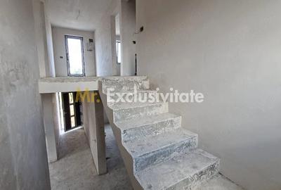 Casă cu Teren 420 Mp în Albota