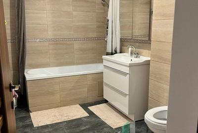 Apartament cu 3 camere semidecomandat în Florești - 1