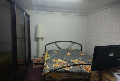 Casă cu 8 camere cu Teren 580 Mp în Central