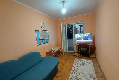 Apartament cu 3 camere decomandat în Micro 38 - 5