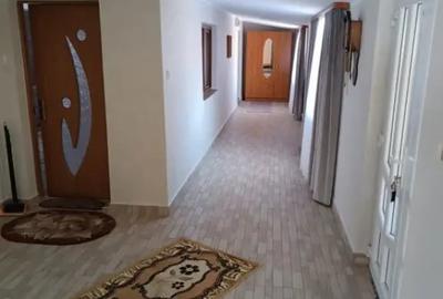 Casă cu 4 camere cu Teren 5200 Mp în Rădăuți