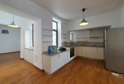 Casă cu 8 camere cu Teren 200 Mp în Kiseleff - 3