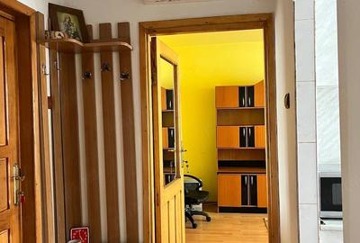 Apartament cu 2 camere decomandat în Alexandru cel Bun