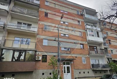 Apartament cu 3 camere decomandat în Central - 12