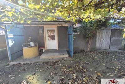 Casă individuală cu 3 camere cu Canalizare în Est - 8
