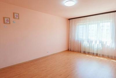 Apartament cu 3 camere decomandat în Central - 2