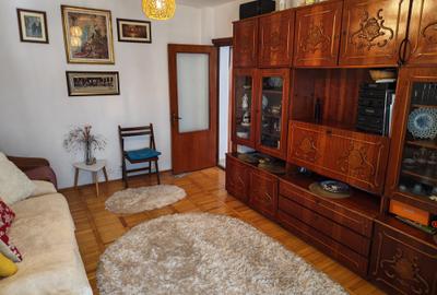 Apartament cu 3 camere decomandat în Dacia