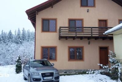 Casă cu 4 camere cu Teren 300 Mp în Soveja