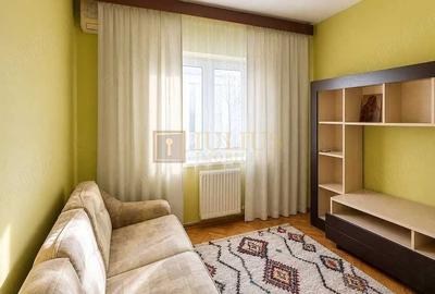 Apartament cu 3 camere decomandat, mobilat în Complex Studențesc