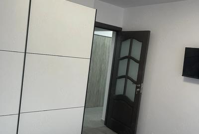 Apartament cu 2 camere decomandat în Micro 20 - 1