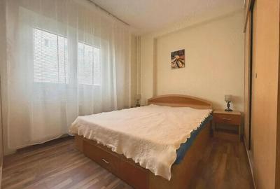 Apartament cu 3 camere decomandat în Tineretului - 2
