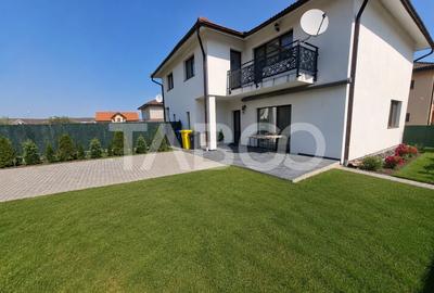 Duplex cu 4 camere cu Canalizare în Șura Mică - 2