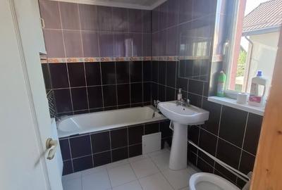 Casă cu 5 camere cu Teren 250 Mp în Măgurele - 1