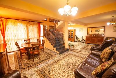 Casă individuală cu 6 camere cu Piscina în Central - 3