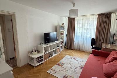 Apartament cu 2 camere semidecomandat în Colentina