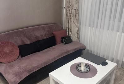 Garsonieră decomandată în Decebal