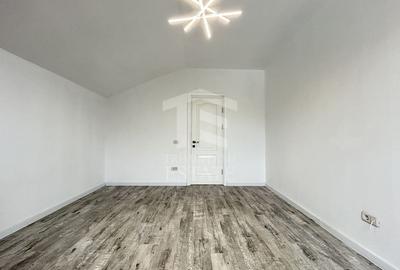 Casă cu 5 camere cu Teren 538 Mp în Pecineaga - 1