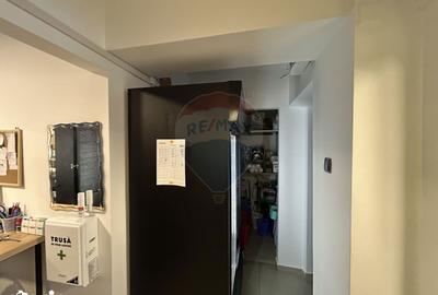 Spațiu comercial, de 48 mp, în Central - 5