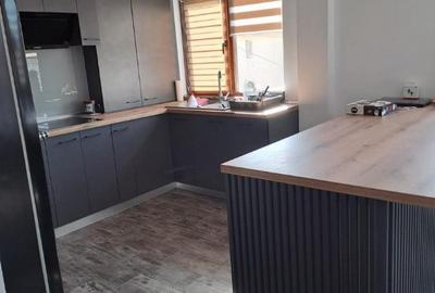 Casă cu 5 camere cu Teren 403 Mp în Central - 2