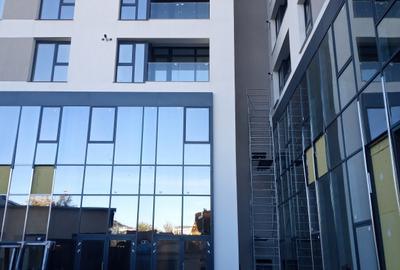 Apartament cu 2 camere decomandat în Splaiul Unirii