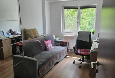 Apartament cu 3 camere decomandat în Lacul Tei - 5