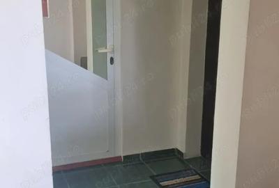 Apartament cu 2 camere decomandat în Slănic - 3