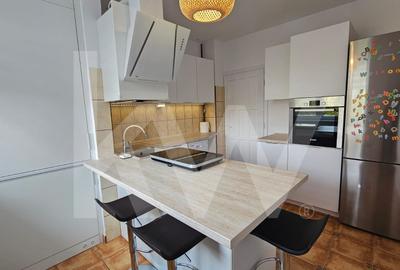 Apartament cu 4 camere decomandat, mobilat în Ștrand