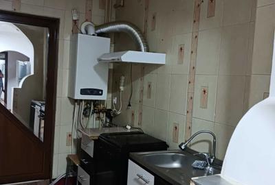 Apartament cu 3 camere decomandat în Mioriței - 2