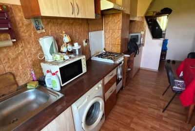 Apartament cu 4 camere decomandat în Central - 1