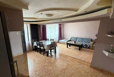 Apartament cu 4 camere decomandat în Craiovița Nouă - 2