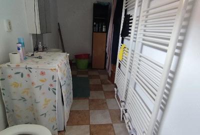Casă cu 2 camere cu Teren 500 Mp în Central