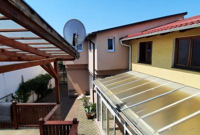 Casă individuală cu 7 camere cu Canalizare în Central - 6