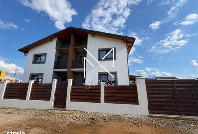 Casă cu 4 camere în Noua