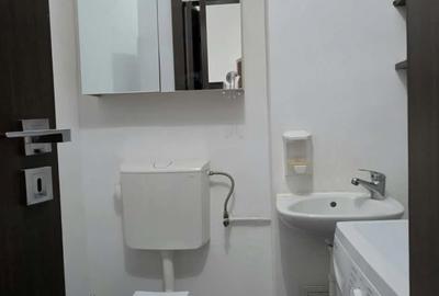 Apartament cu 3 camere semidecomandat în Central - 19