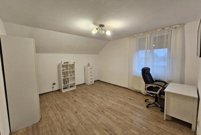Apartament cu 3 camere decomandat în Central - 4