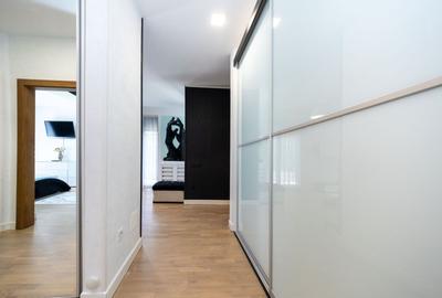 Apartament cu 3 camere, mobilat în Tractorul - 12