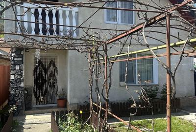 Casă cu 3 camere cu Teren 700 Mp în Poiana - 14
