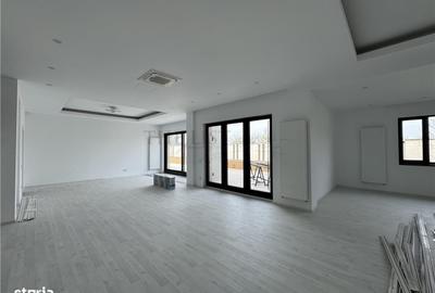Casă cu 4 camere în Tunari