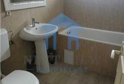 Apartament cu 3 camere decomandat în Hașdeu - 2