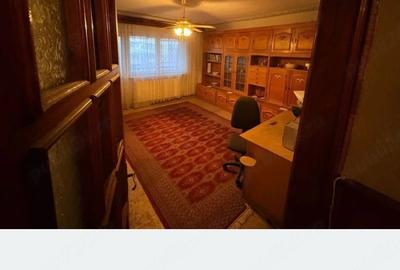 Apartament cu 3 camere decomandat în Micro 3