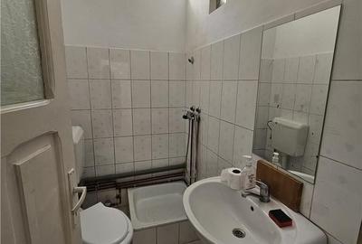 Spațiu comercial, de 35 mp, în Astra