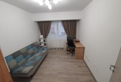 Apartament cu 3 camere decomandat în Central - 1