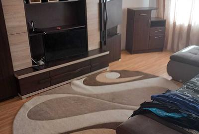 Apartament cu 3 camere decomandat în Nord