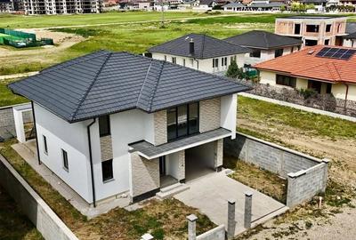 Casă cu 5 camere cu Teren 440 Mp în Central - 1