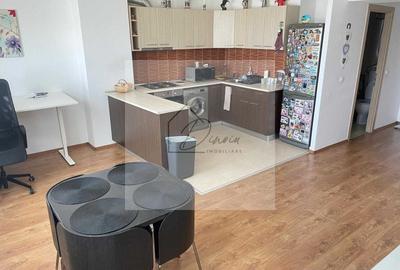 Apartament cu 2 camere decomandat, mobilat în Sud