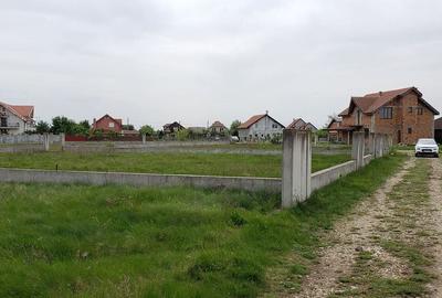 Teren de 543 mp, în Gepiu - 15