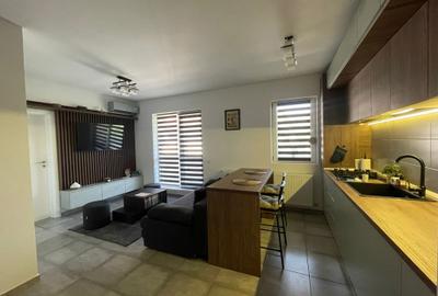 Apartament cu 3 camere semidecomandat în Dobroești